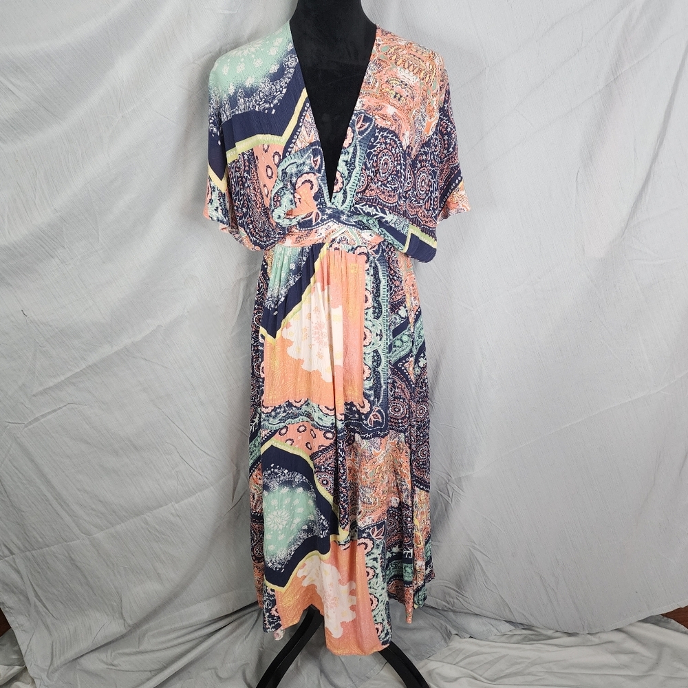 OLIVACEOUS‎ Size Small Rayon Crepe Deep Plunge Double Slit Open Back Kimono Maxi
